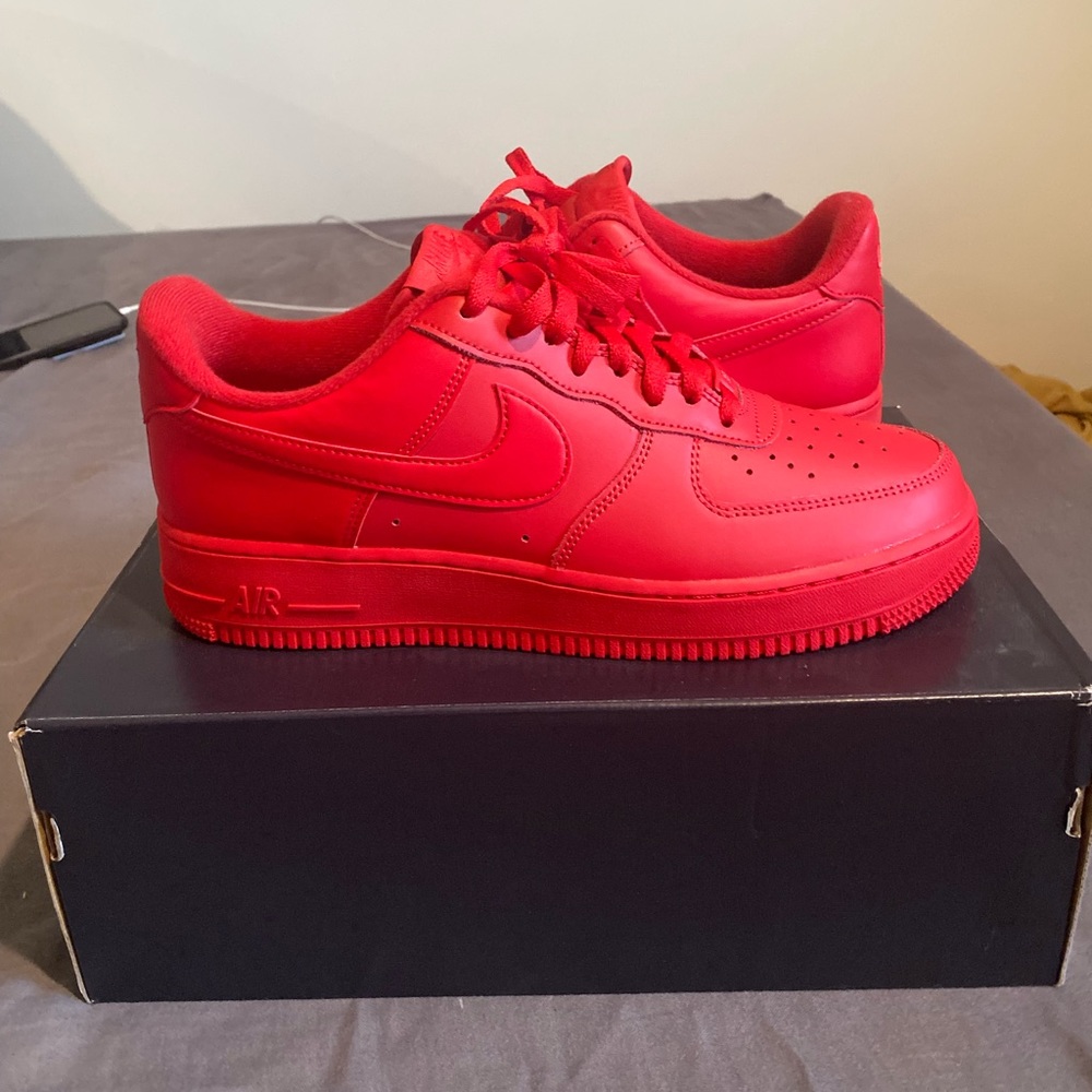 Nike Air Force 1 Triple Red Men’s 9.5
